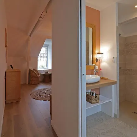 La Grange Bagnolaise Bed and Breakfast