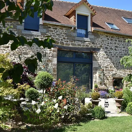 La Grange Bagnolaise Bed and Breakfast 3*