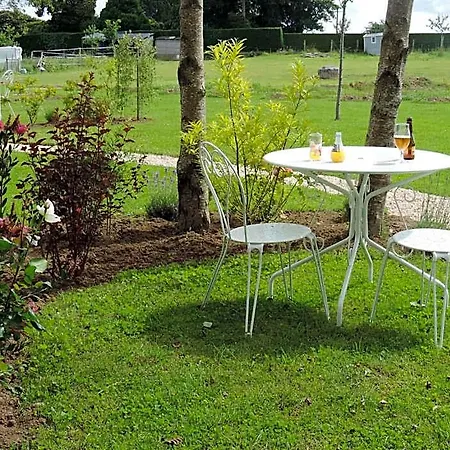 Oda ve Kahvaltı La Grange Bagnolaise
